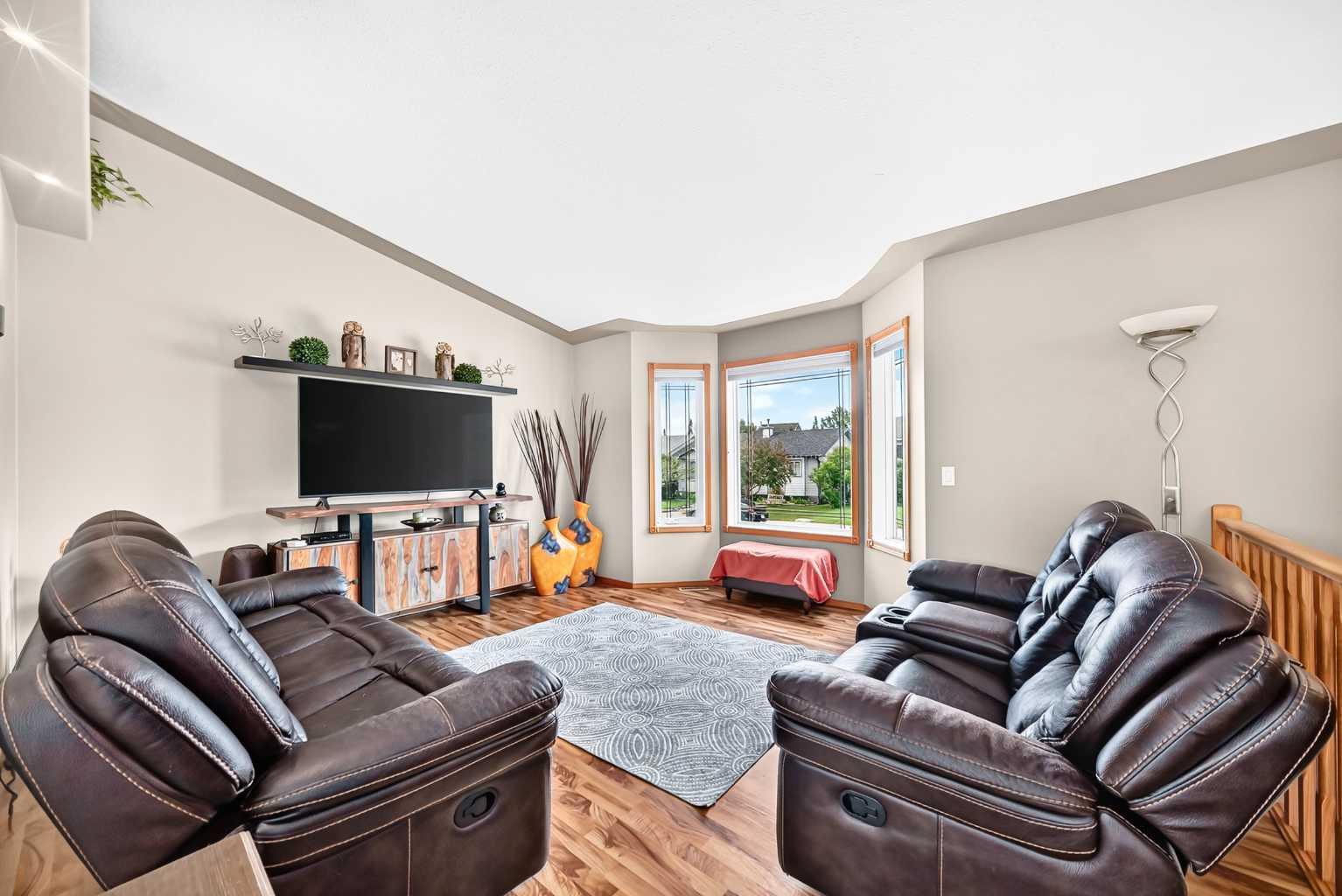 4 Strathford Place