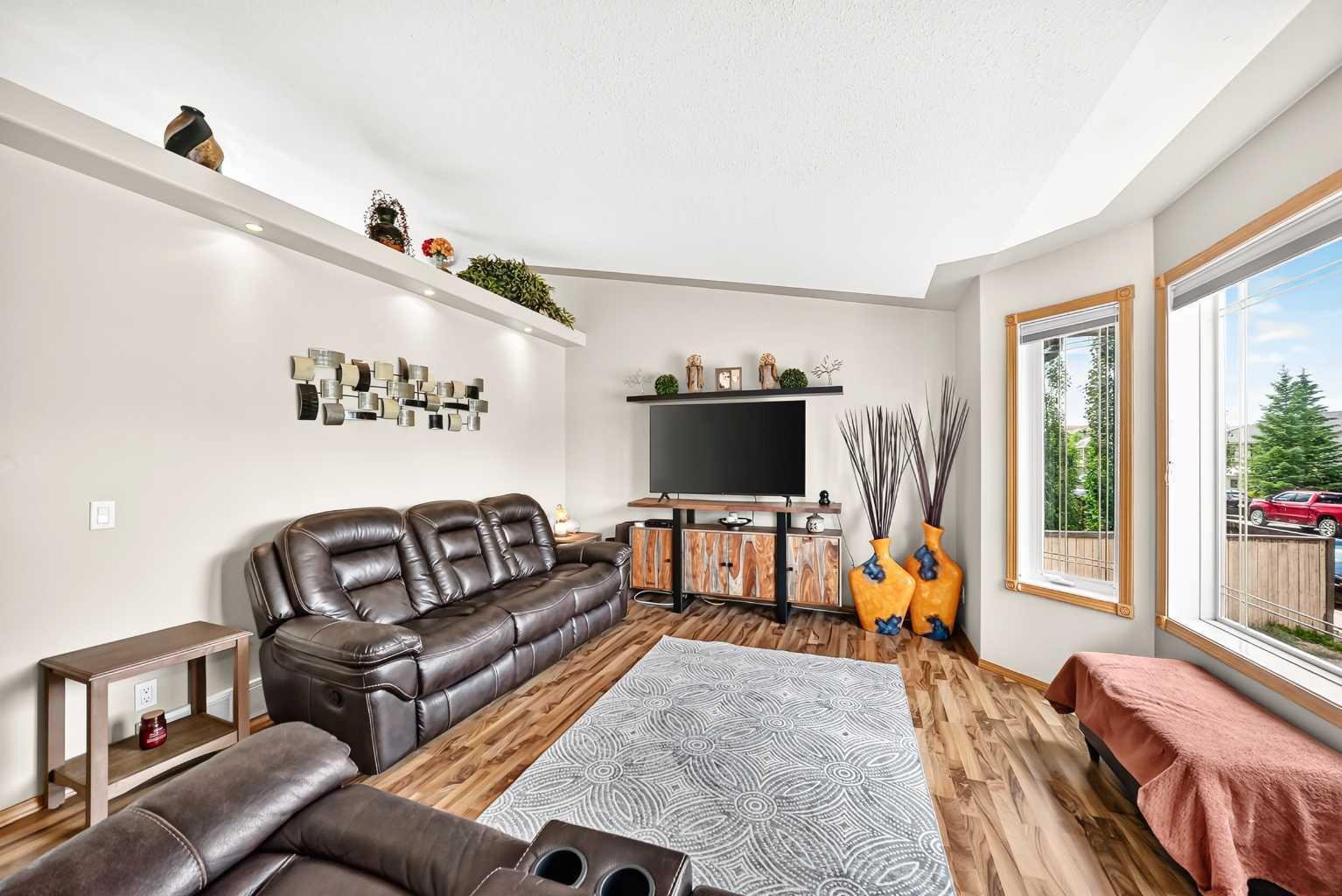 4 Strathford Place