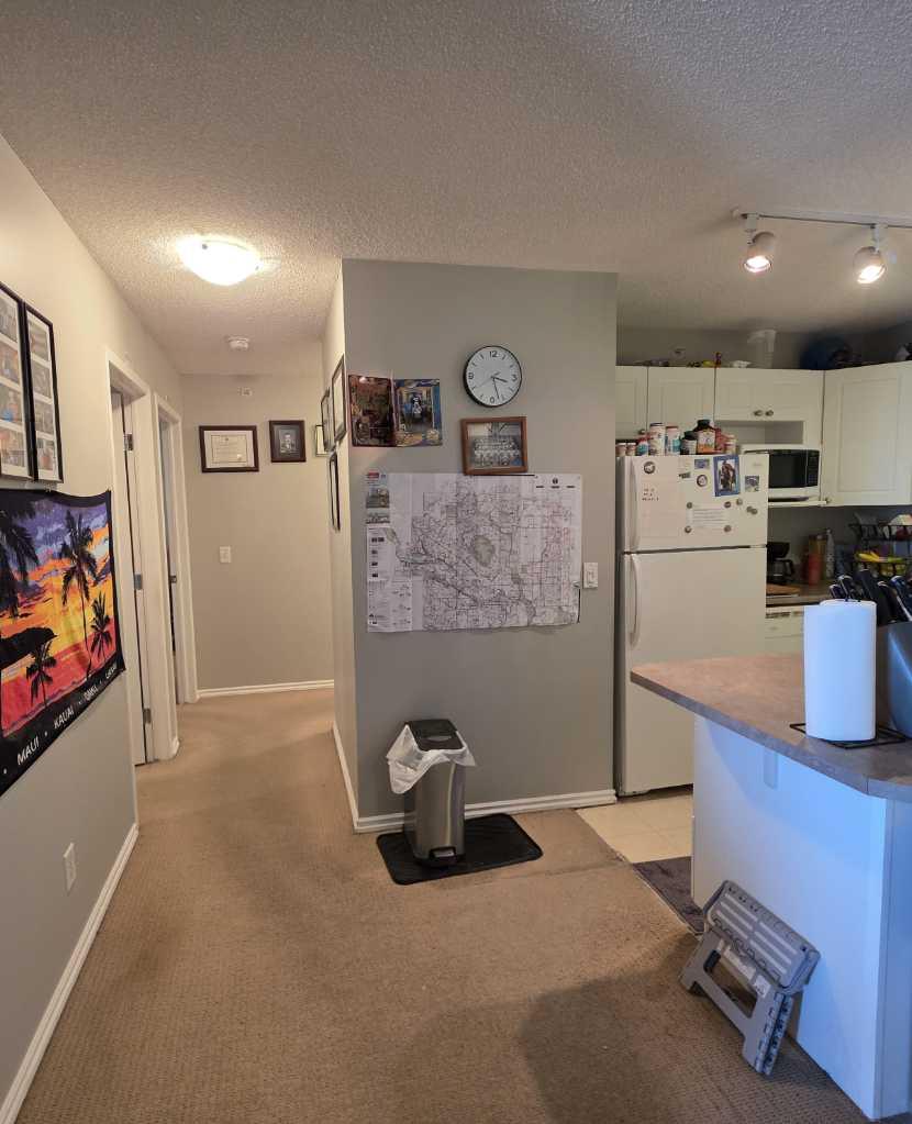 9 Country Village Bay NE 404