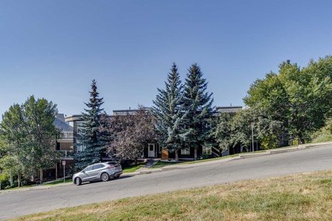 525 5 Street NE Calgary AB T2E 3W5