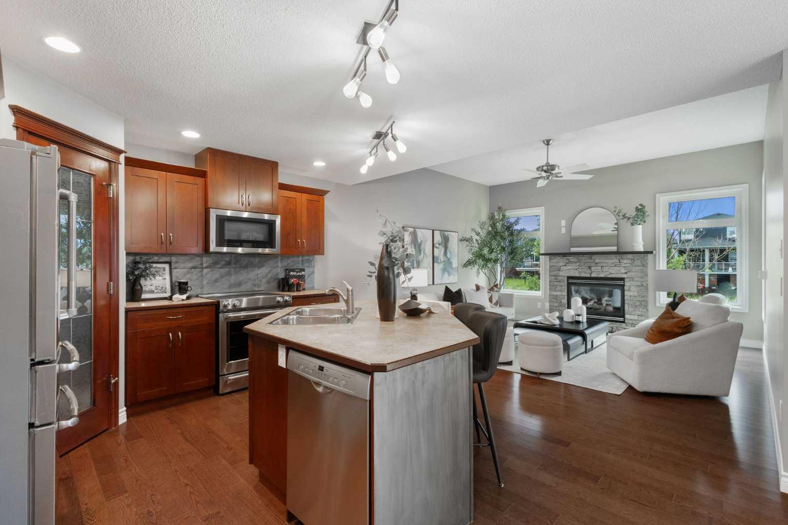 788 Luxstone Landing SW