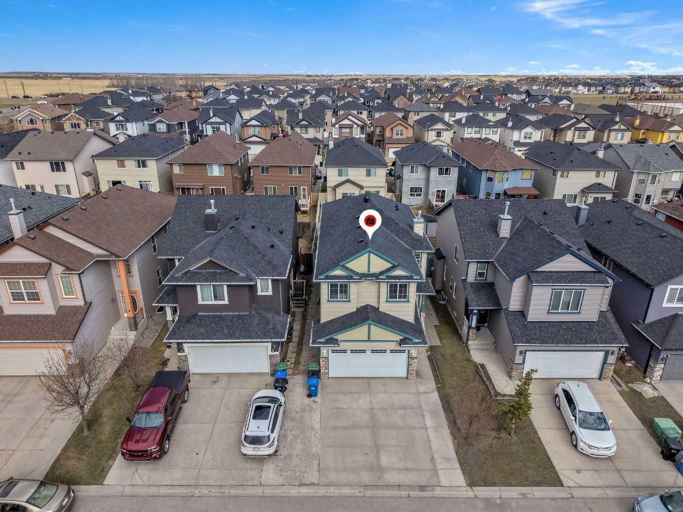 33 saddlecrest Crescent NE