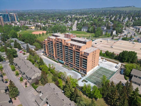 Photo of 5204 Dalton Drive NW #716, Calgary, AB T3A 3H1 (MLS # A2336536)