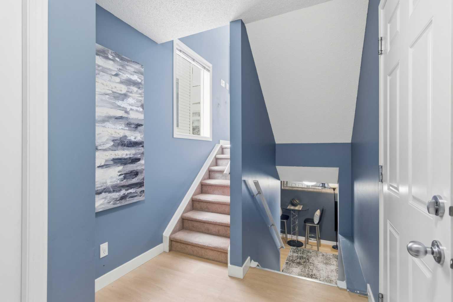 166 Everhollow Heights SW