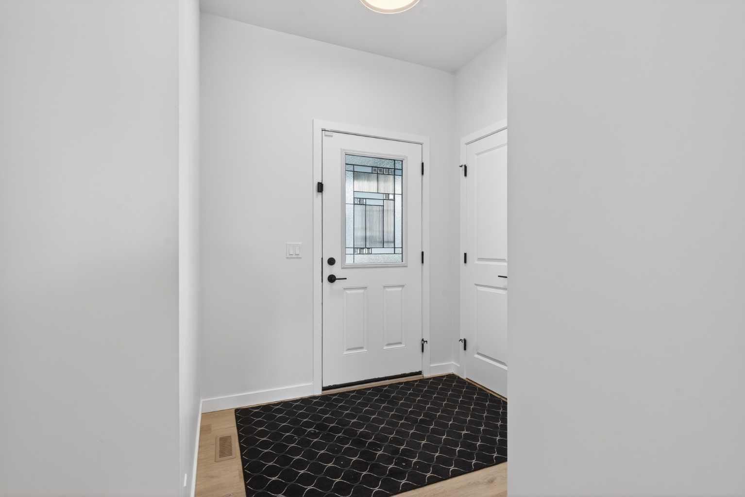 553 Baywater Manor SW