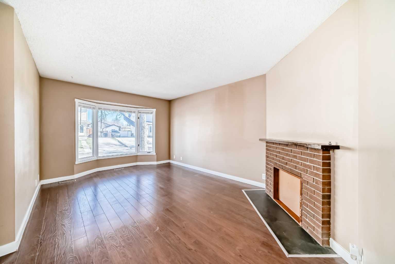 5 Falchurch Road NE