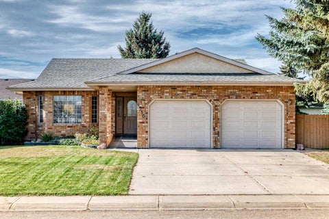 Photo of 4310 60 Avenue, Innisfail, AB T4G 1L2 (MLS # A2348960)