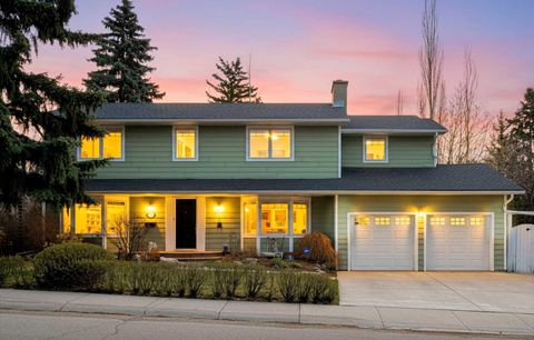 1239 Beverley Boulevard SW Calgary AB T2V 2C4