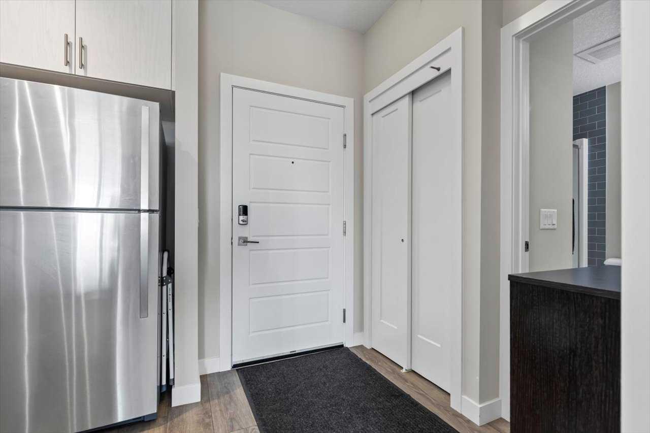 100 Auburn Meadows Manor SE 309