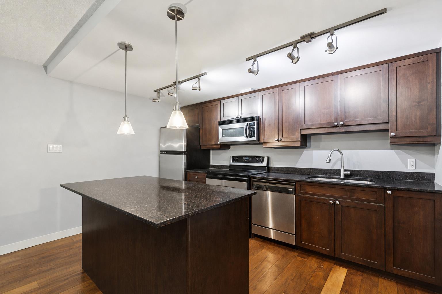 1025 14 Avenue SW 413