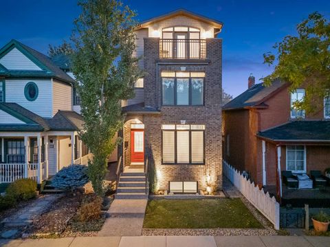 Photo of 922 5 Street NW, Calgary, AB T2N 1R2 (MLS # A2256766) Photo of 922 5 Street NW, Calgary, AB T2N 1R2 (MLS # A2256766)