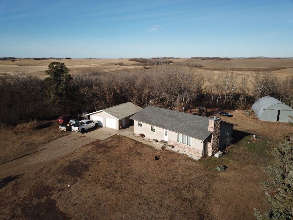 Photo of 531063 Rge Rd 73, Rural Two Hills No. 21, County of, AB T0B 1A0 (MLS # A2266410)