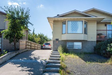 5 Fonda Drive SE Calgary AB T2A 6E4