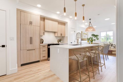 4270 Norford Avenue NW 2101 Calgary AB T3B 6A8