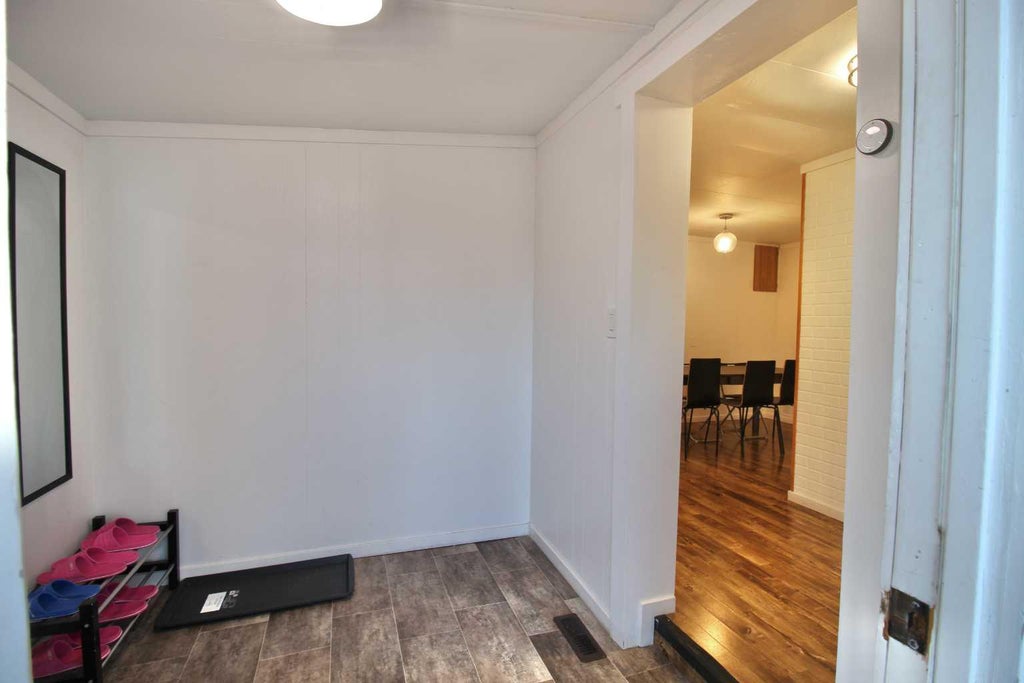 Photo of 726 Carmichael Lane #11, Hinton, AB T7V 1T1 (MLS # A2347197)
