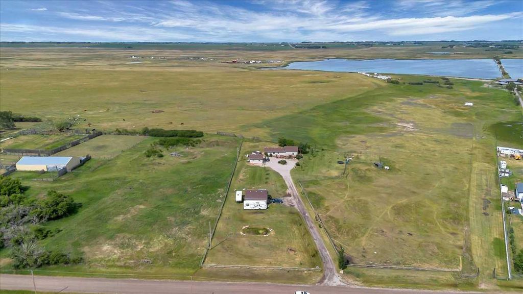 Photo of 233076 Range Road 245, Rural Wheatland County, AB T1P 1J6 (MLS # A2303772)
