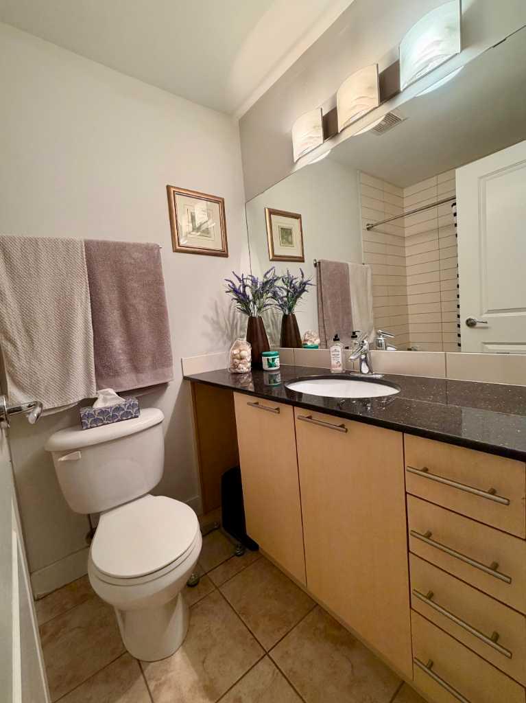 1022 16 Avenue NW 702