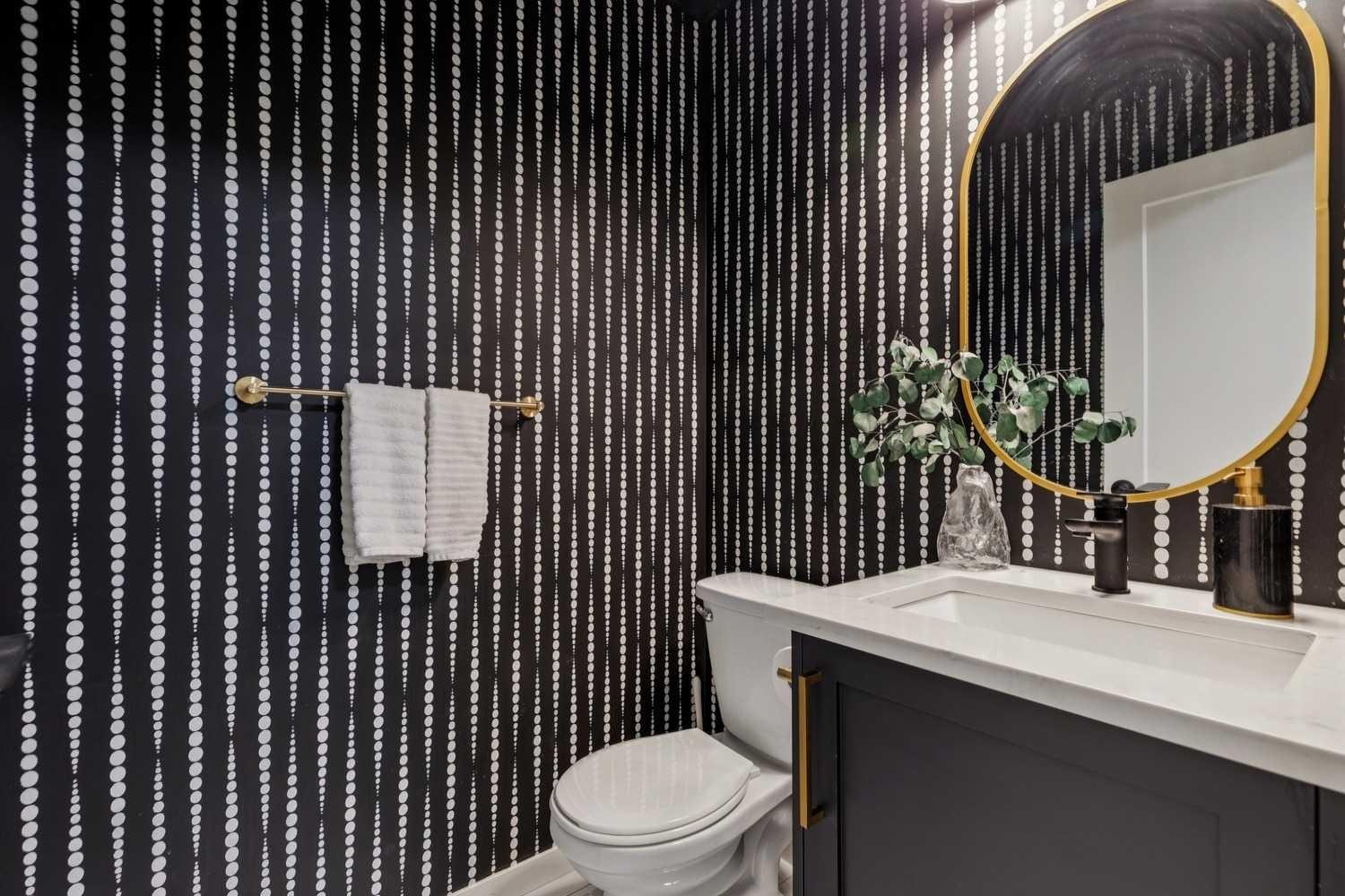 561 Point Mckay Grove NW