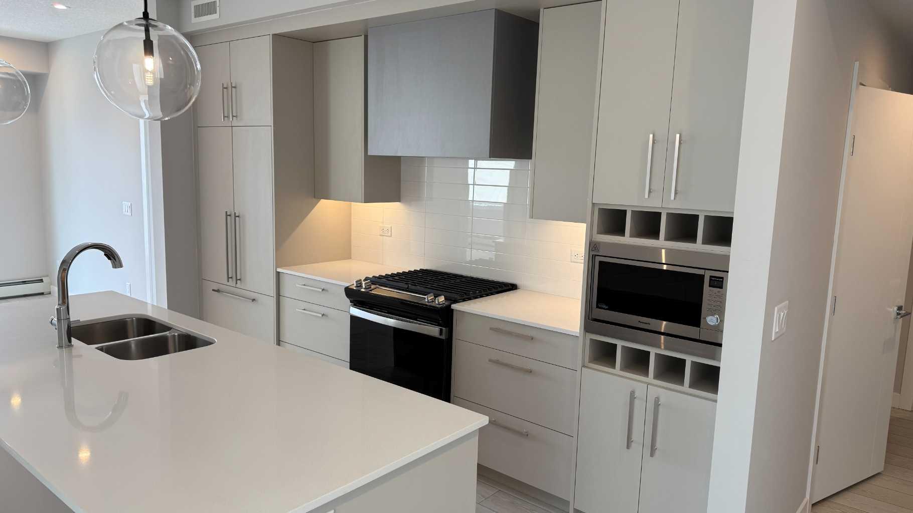 8370 Broadcast Avenue SW 609