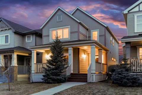 Photo of 27 Copperpond Heights SE, Calgary, AB T2Z 0W8 (MLS # A2306528)