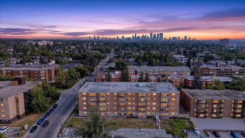 Photo of 521 57 Avenue SW #306, Calgary, AB T2V 4N5 (MLS # A2346486)