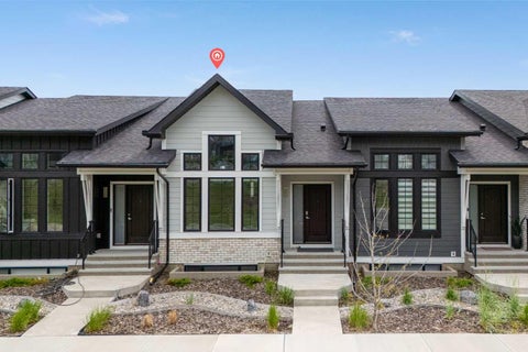 Photo of 108 Wolf Crescent, Okotoks, AB T1S 5X1 (MLS # A2325007)