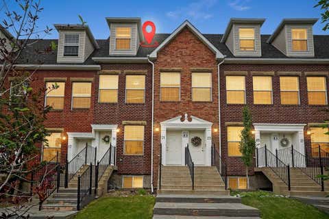 Photo of 43 Springborough Boulevard SW #21, Calgary, AB T2M 3Y7 (MLS # A2328366)