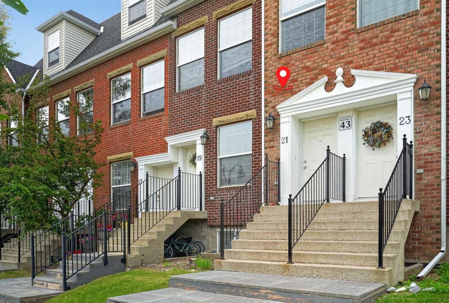 43 Springborough Boulevard SW 21