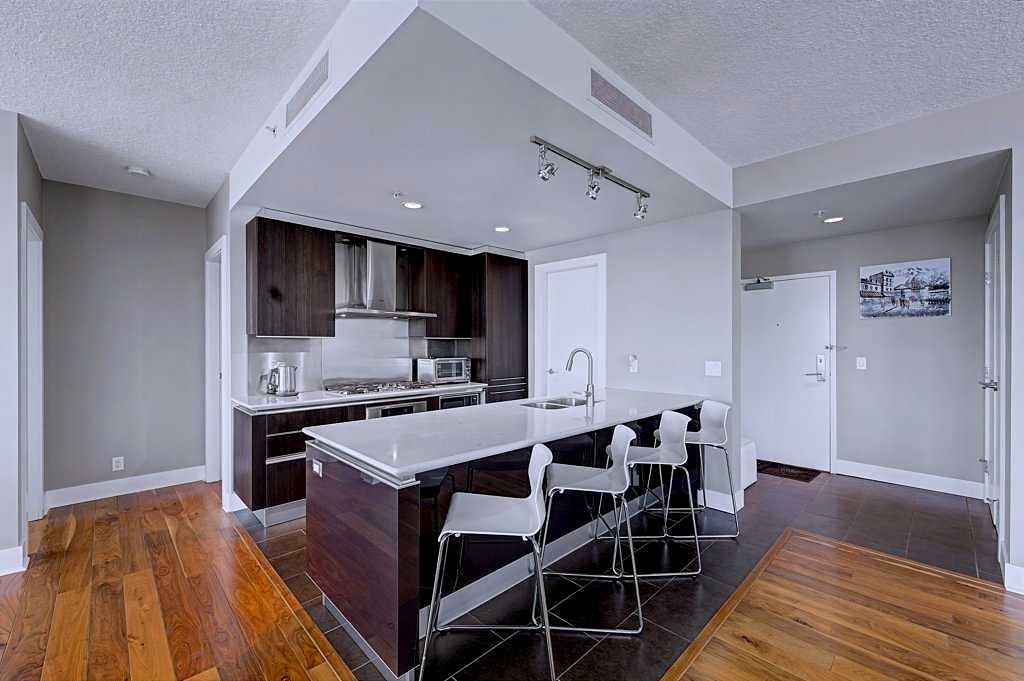 433 11 Avenue SE 1006