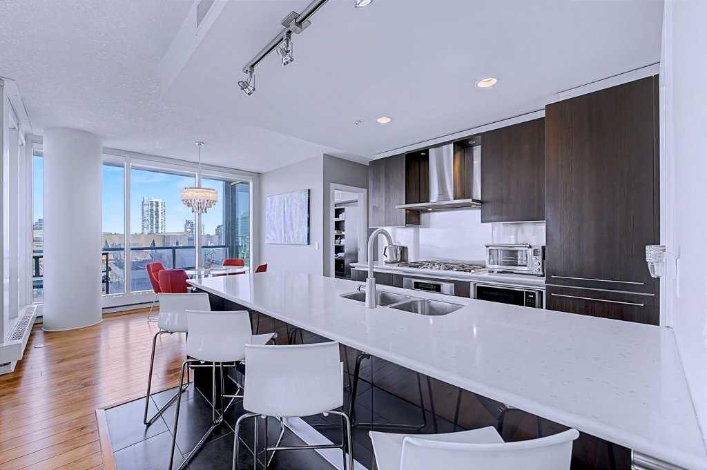 433 11 Avenue SE 1006