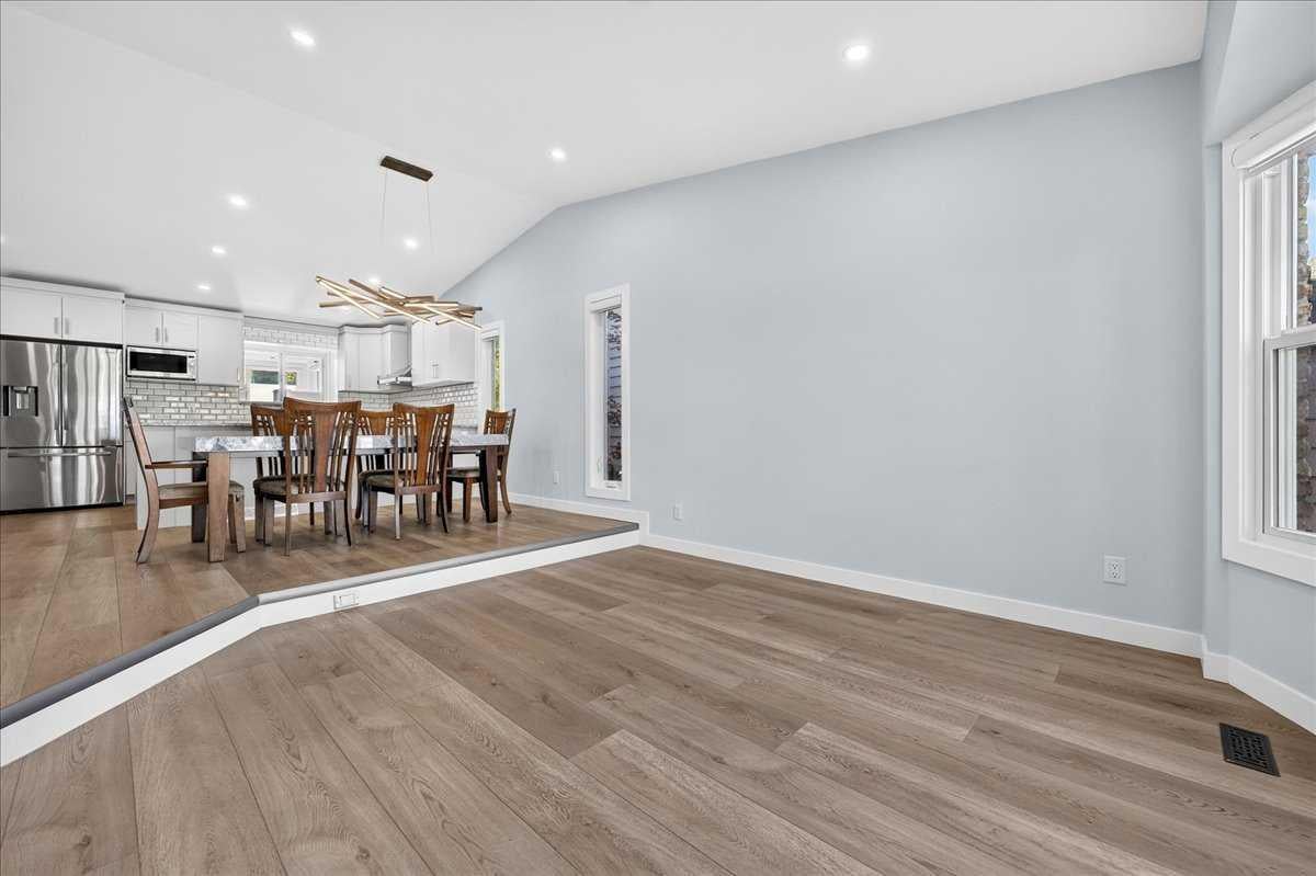 55 Whitehaven Crescent NE