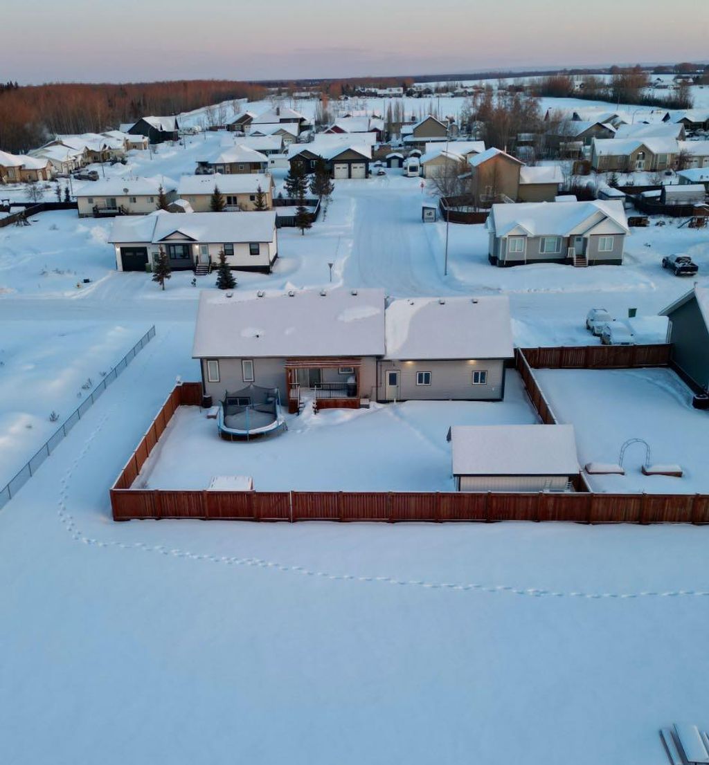 Photo of 11101 104A Ave, La Crete, AB T0H 2H0 (MLS # A2287500)