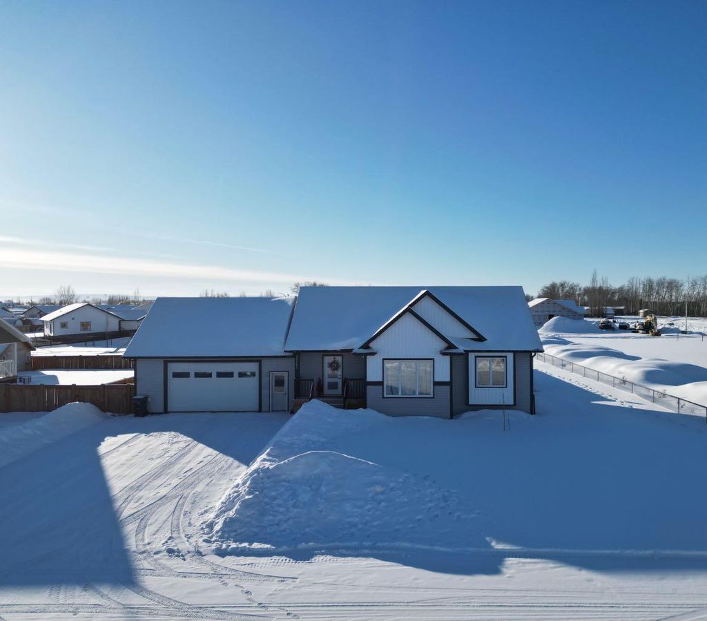 Photo of 11101 104A Ave, La Crete, AB T0H 2H0 (MLS # A2287500)