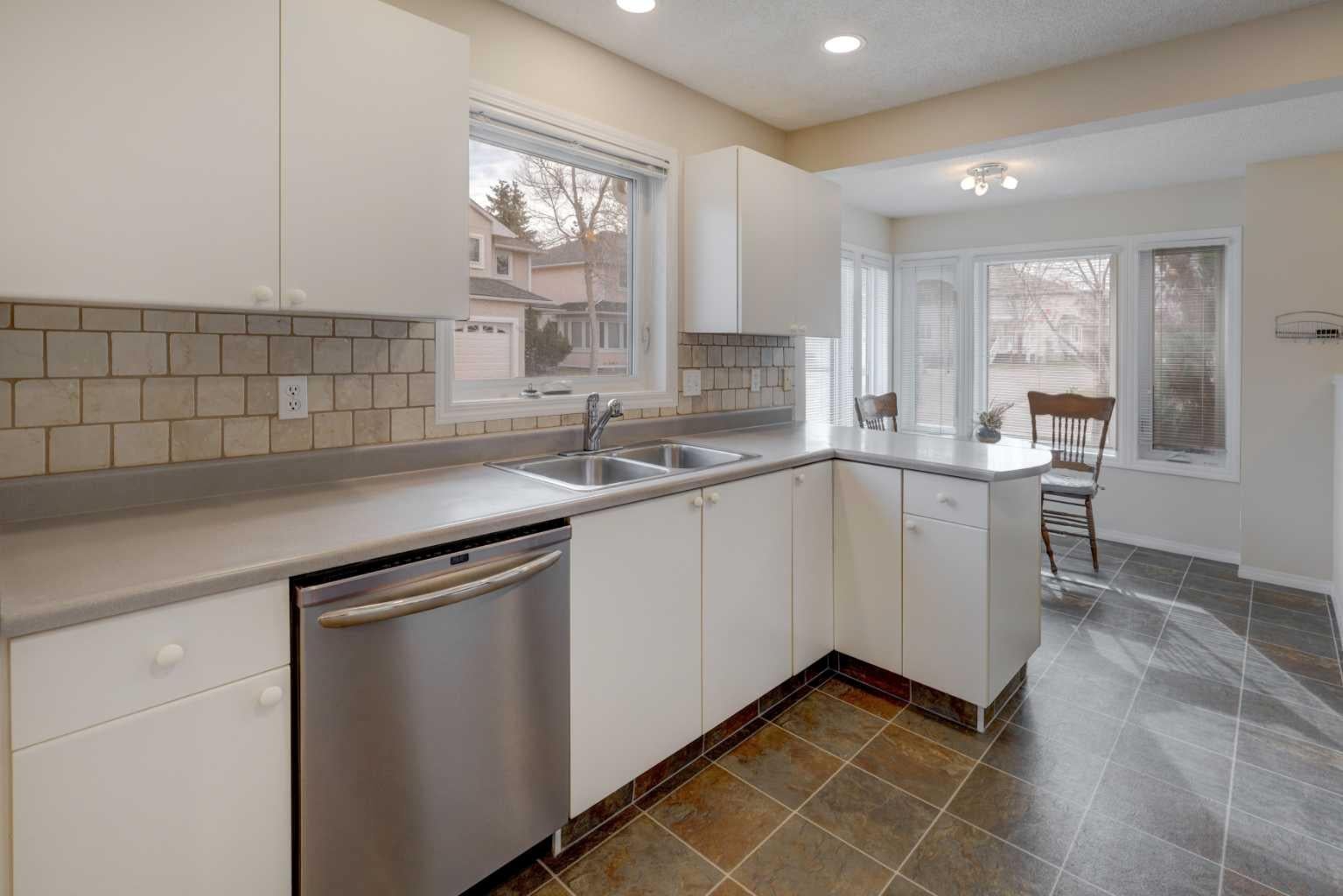 388 Sandarac Drive NW 37