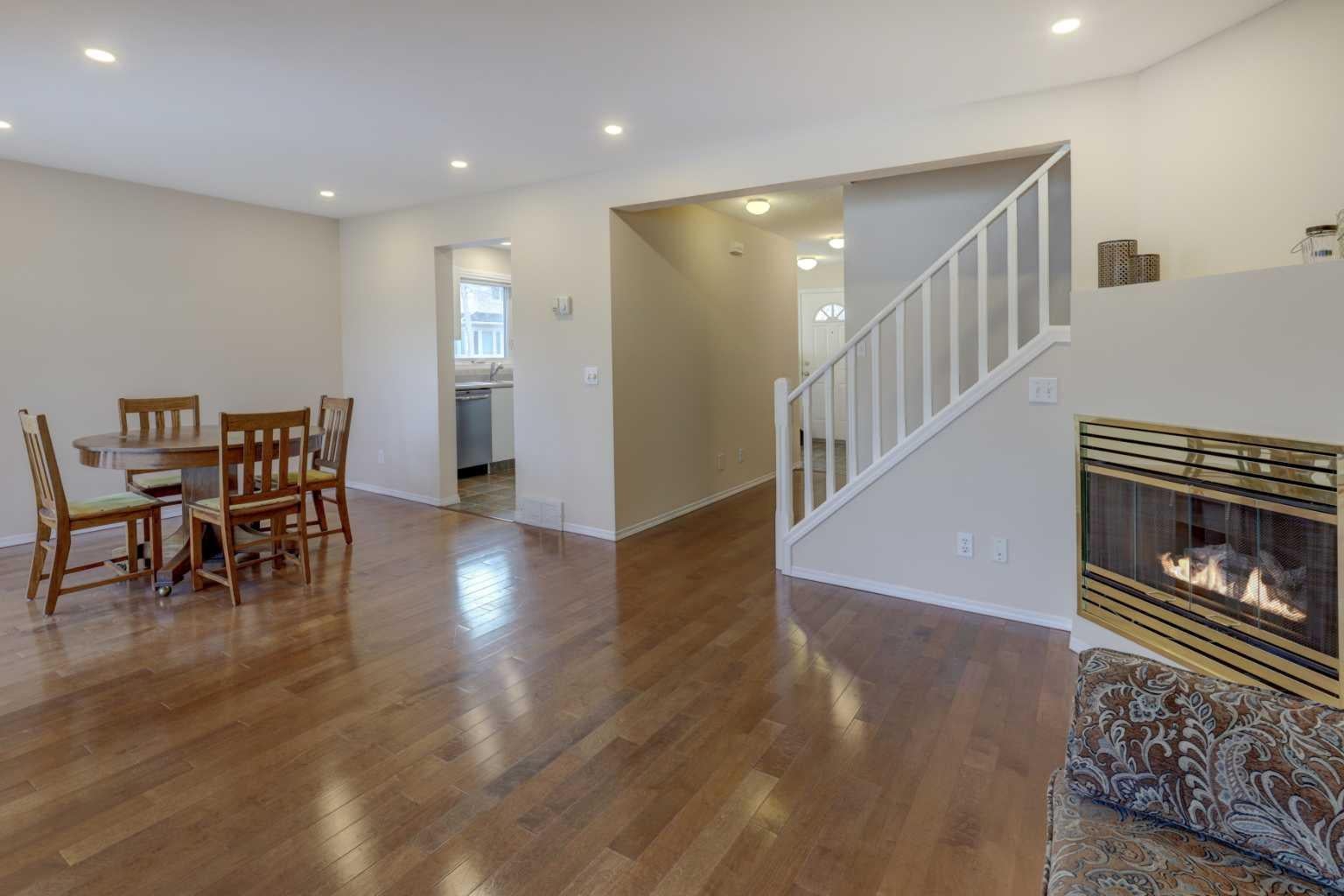 388 Sandarac Drive NW 37