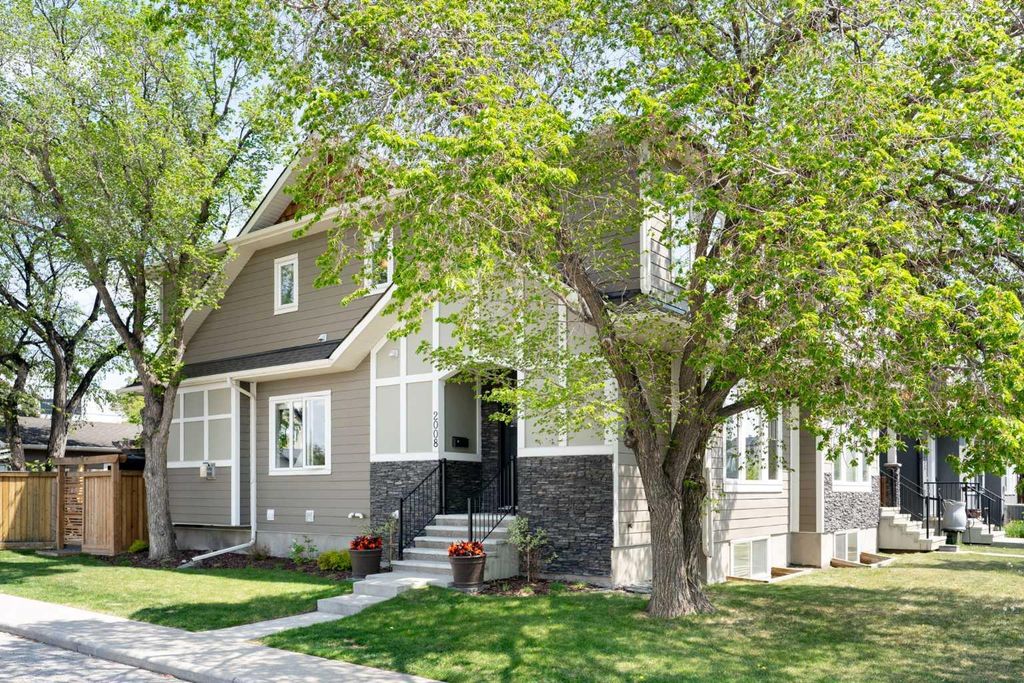 Photo of 2008 43 Street NW, Calgary, AB T3B 6E4 (MLS # A2316245)