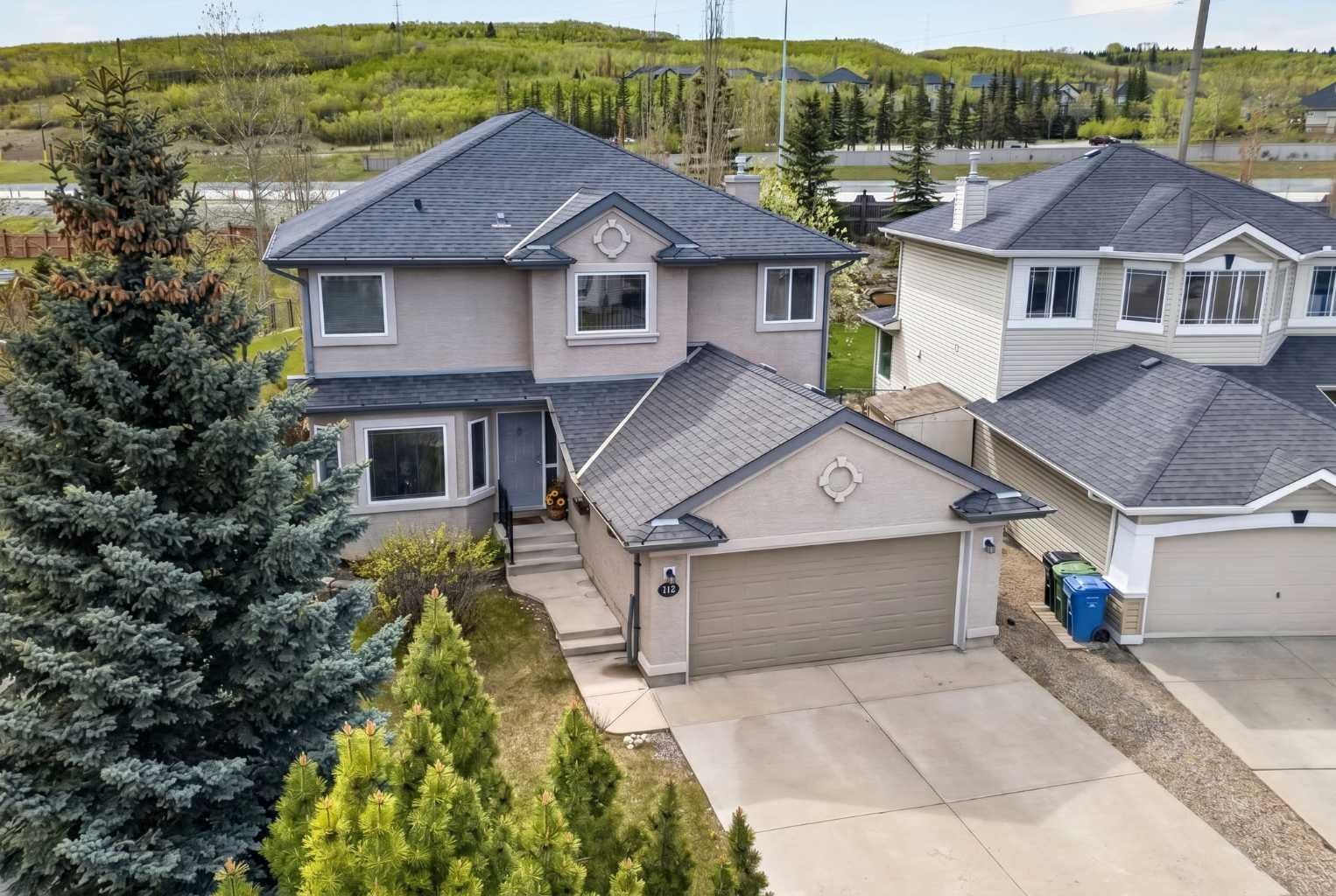 112 Valley Stream Close NW