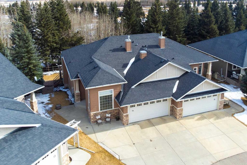 Photo of 925 Imperial Drive #14, Diamond Valley, AB T0L 2A0 (MLS # A2290455)