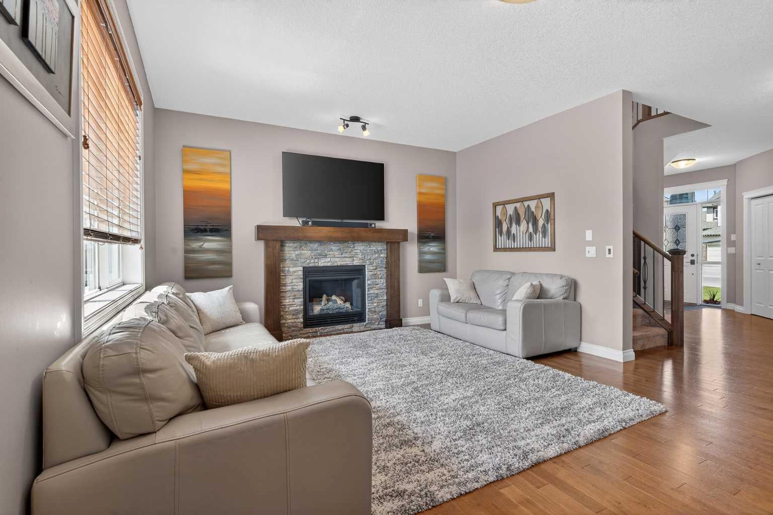 159 Sherwood Crescent NW