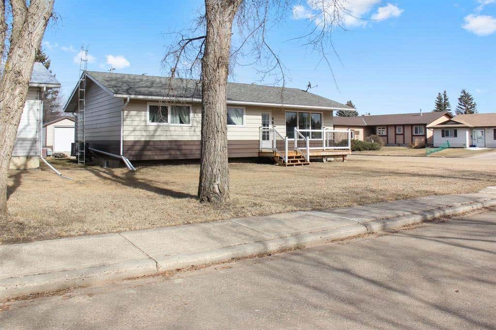 Photo of 4801 48 Avenue, Forestburg, AB T0B 1N0 (MLS # A2328719)