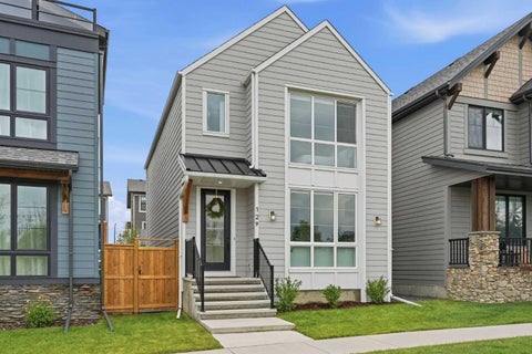 Photo of 129 Treeline Avenue SW, Calgary, AB T2Y 0S1 (MLS # A2332111)