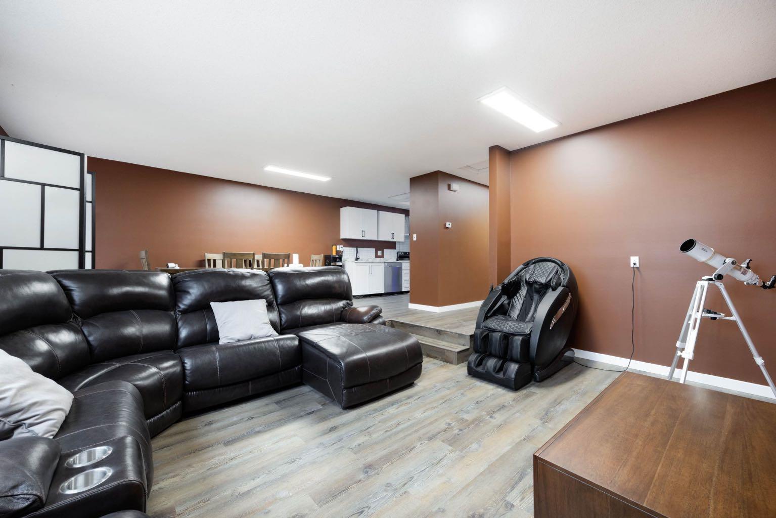 1089 Timberline Drive