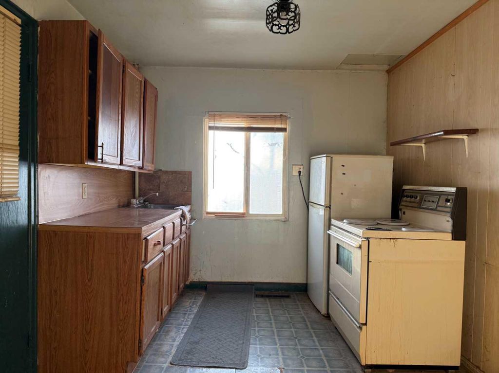 Photo of 526 4 Street S, Vulcan, AB T0L 2B0 (MLS # A2283604)