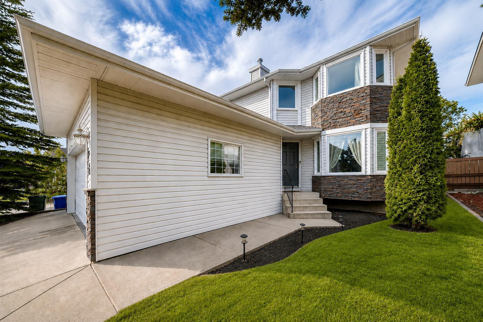 232 Macewan Ridge Close NW