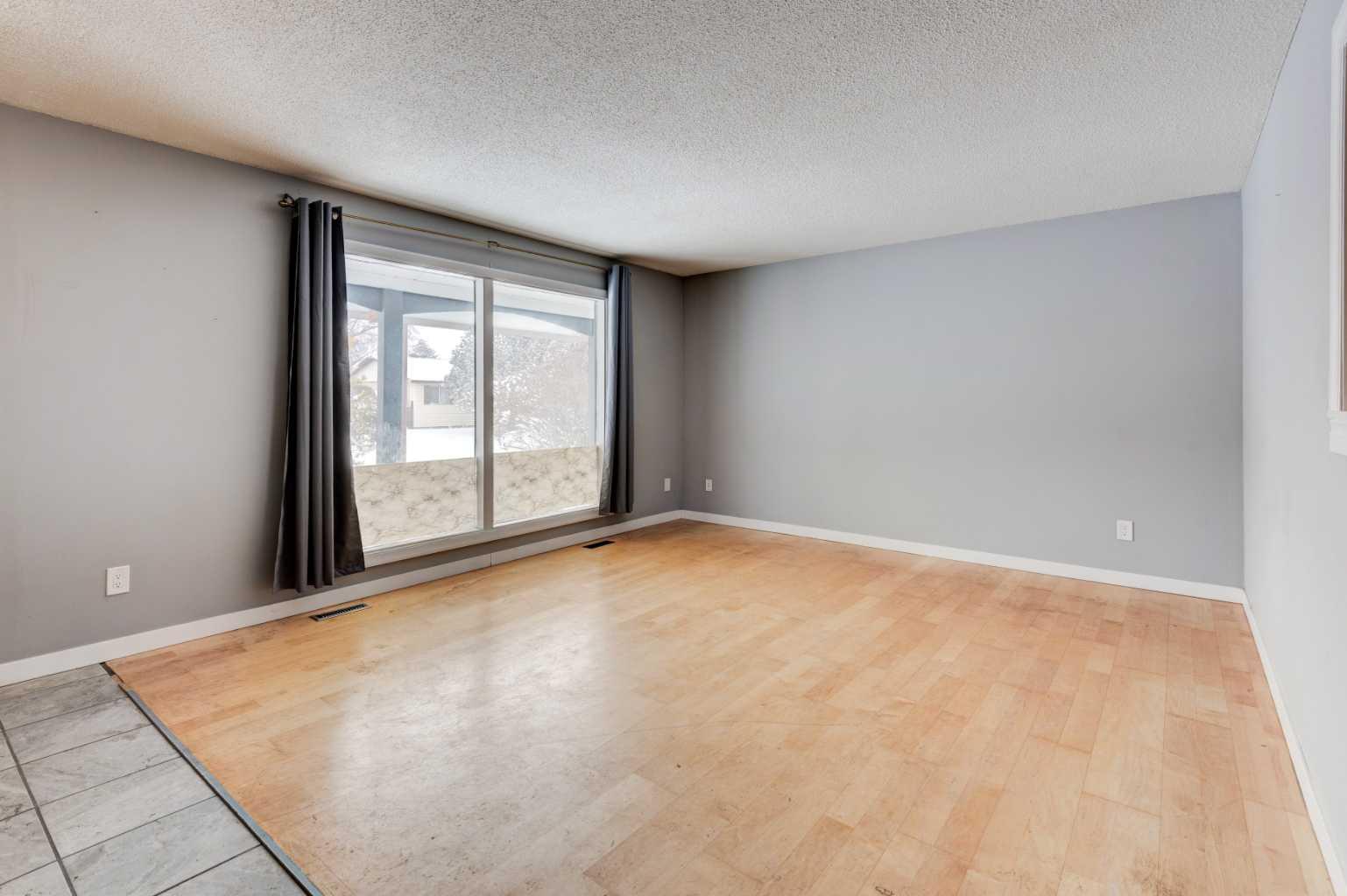 1071 Maitland Drive NE