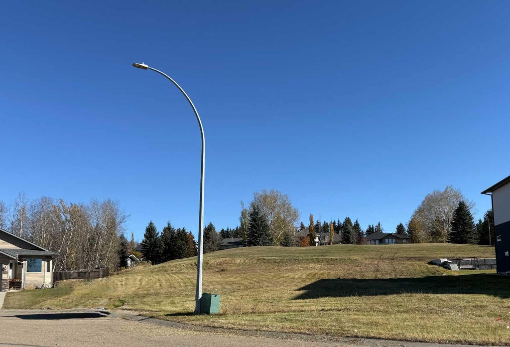 Photo of 4027 40 Street Close, Ponoka, AB T4J 1A9 (MLS # A2354397)