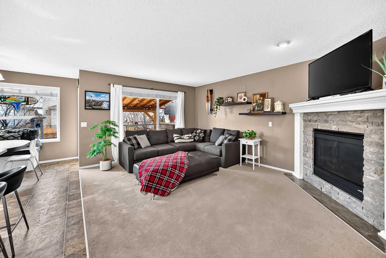 165 Covehaven Gardens NE