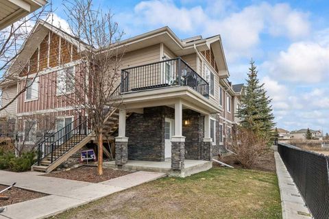 Photo of 35 West Coach Manor SW #5, Calgary, AB T3H 1R7 (MLS # A2305759)