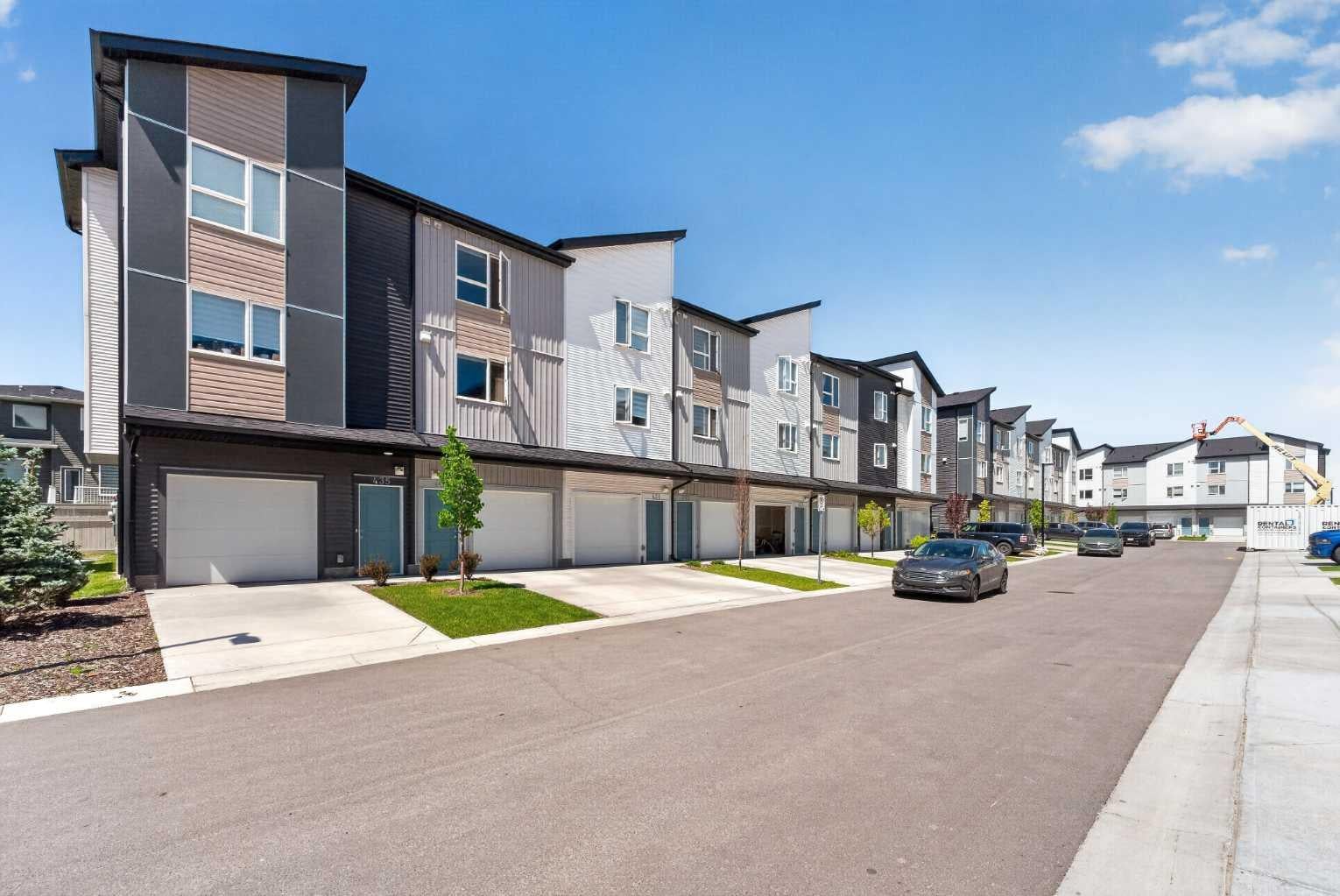 301 Redstone Boulevard NE 433