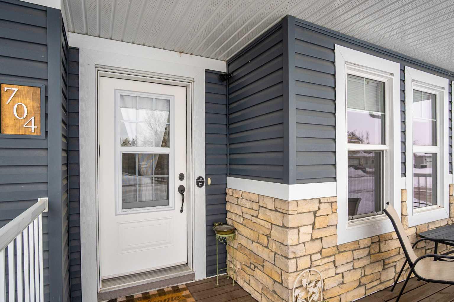 704 Stonehaven Drive